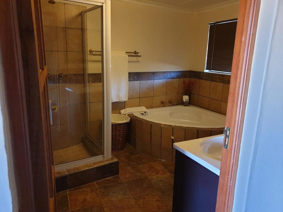 Wag N Bietjie Bush Lodge Heuningneskloof 外观 照片