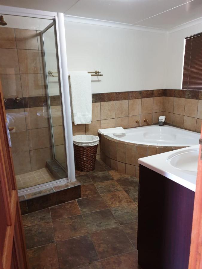 Wag N Bietjie Bush Lodge Heuningneskloof 外观 照片